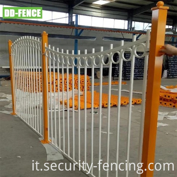 Fence del pannello in alluminio in ghisa rivestito in cima a potenza curva decorativa per opere municipali barriera pedonale stradale